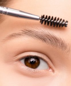 Sourcils - vanilla beauty- salon de beauté marche-en-famenne